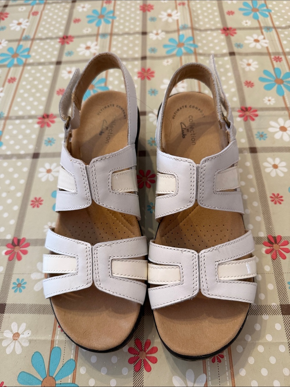 Clarks White Leather Slingback Walking Sandals, size 6 1/2